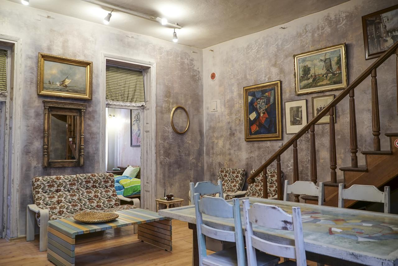 Rooster Hostel Veliko Tarnovo Kültér fotó