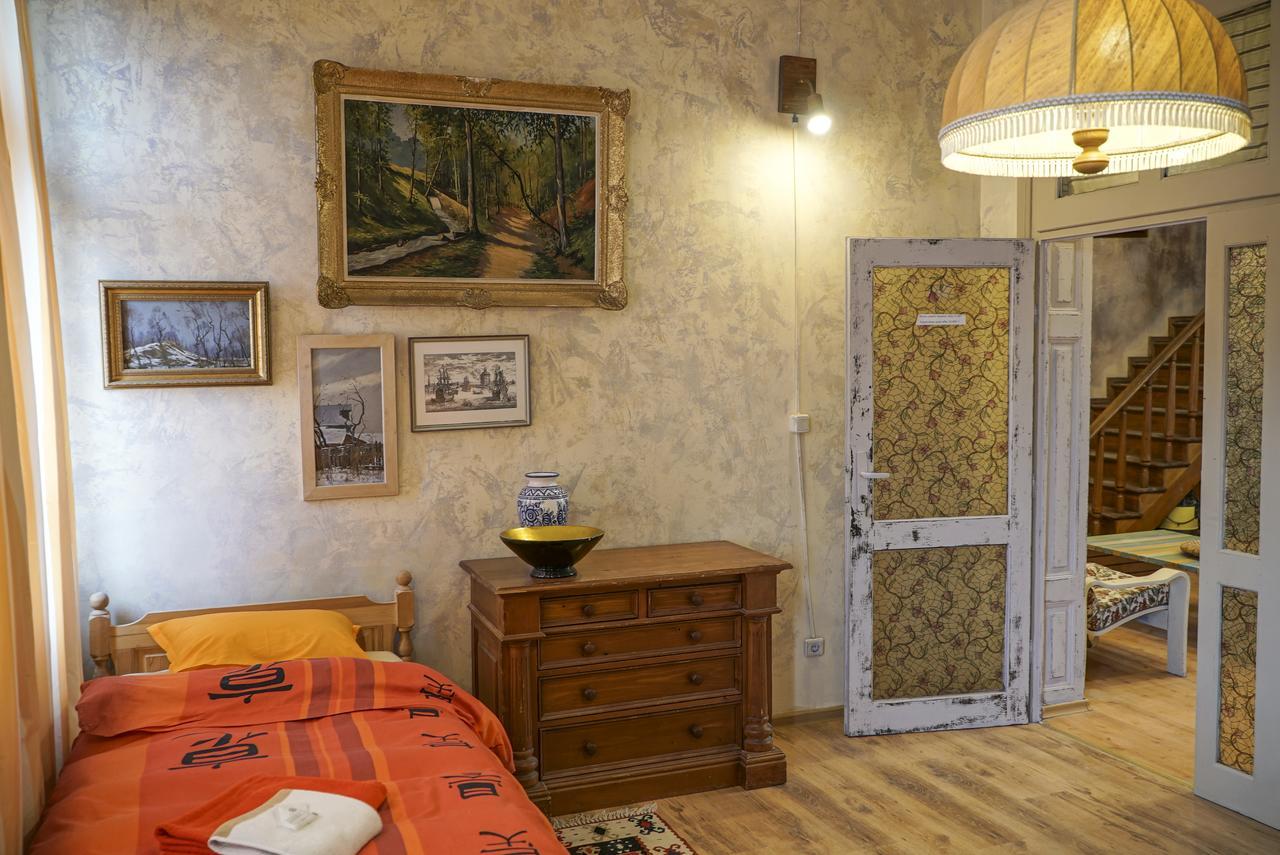 Rooster Hostel Veliko Tarnovo Kültér fotó