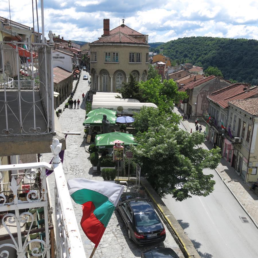 Rooster Hostel Veliko Tarnovo Kültér fotó